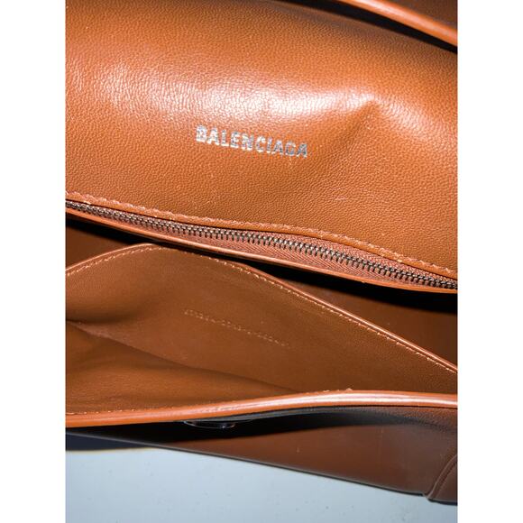 Balenciaga Medium Brown Soft Hourglass - Picture 9 of 9